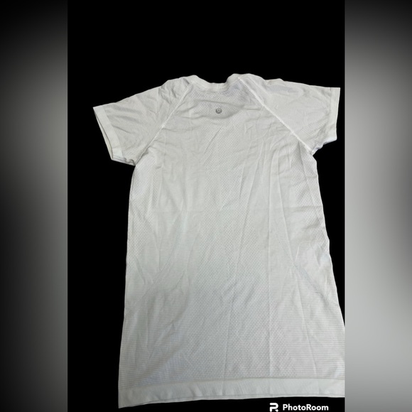 White Lululemon short sleeve, Swiftly tech Size 6 - Picture 2 of 4